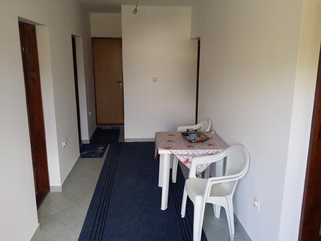 Apartman Tripkovic Бар Экстерьер фото